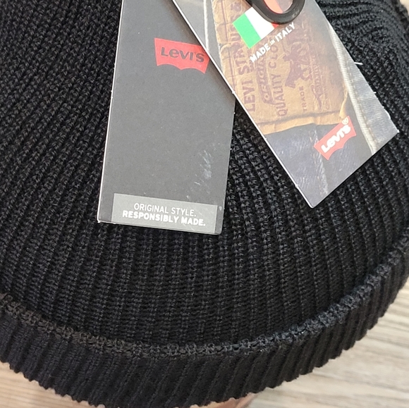 (NWT) LEVI STRAUSS MADE IN ITALY WINTER HAT 100%WOOL SOLID BLACK ONE SIZE - Picture 7 of 10